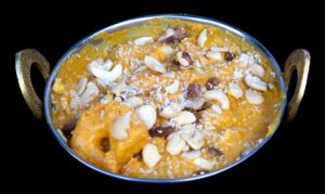 Juicy shrimp simmered in a creamy, mildly spiced korma sauce